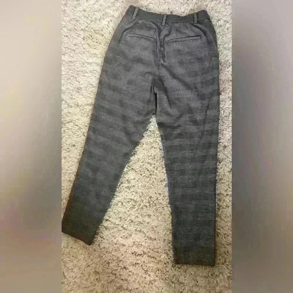 Uniqlo Gray Women’s Work Pants